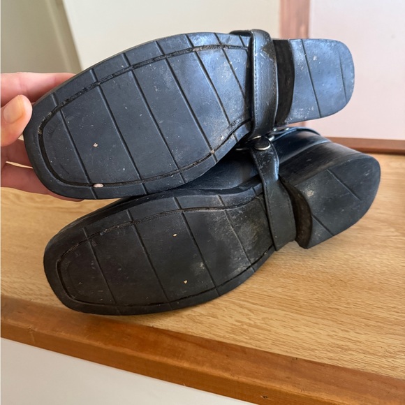 REAL LEATHER Black Chelsea Boots from @vilelaboots - Picture 2 of 12